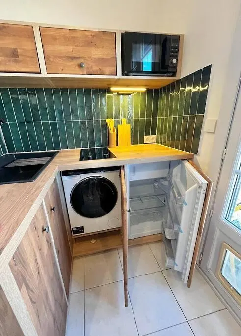 Apartment Studio De Charme Hyper Centre Nice France